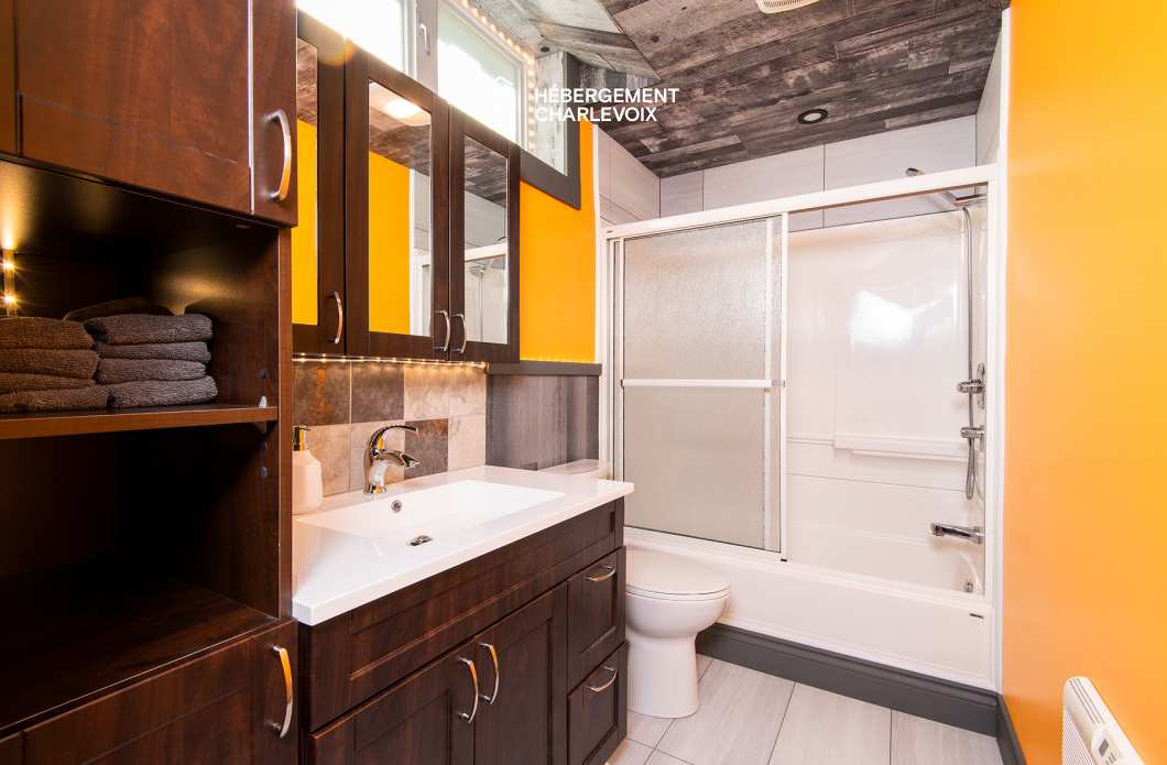 Le 45 - Appartement au centre-ville de Baie-Saint-Paul
